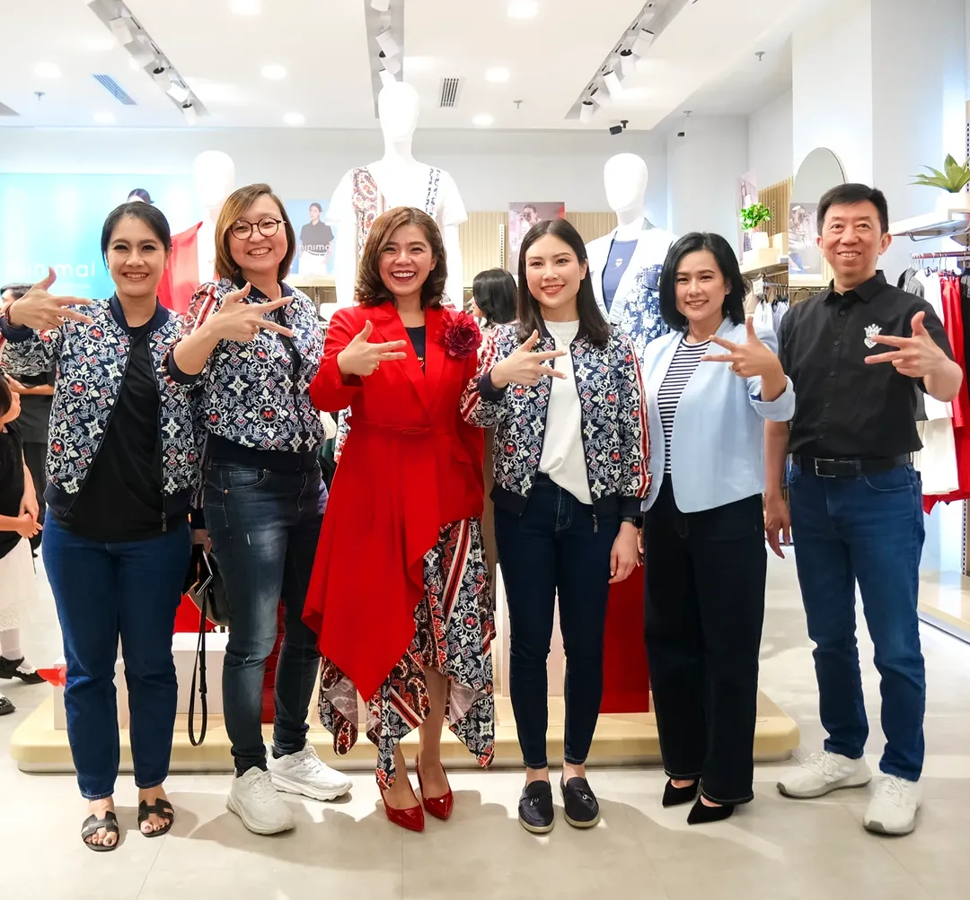 Wamen Ekraf Resmikan MRRY, Brand Fesyen Lokal Milik Merry Riana yang Laris Manis